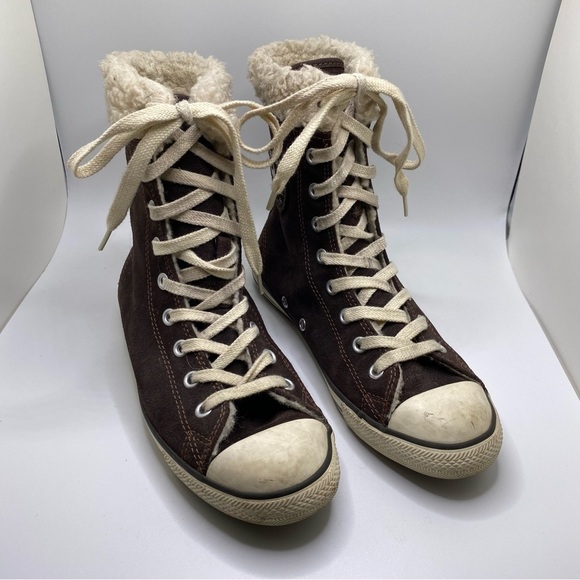 Converse Chuck Taylor Dainty Hi Top Sneaker Plimsolls Size 6 - Picture 3 of 10